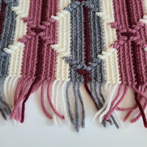 Throw, blanket, afghan. - Picture 6 of 8